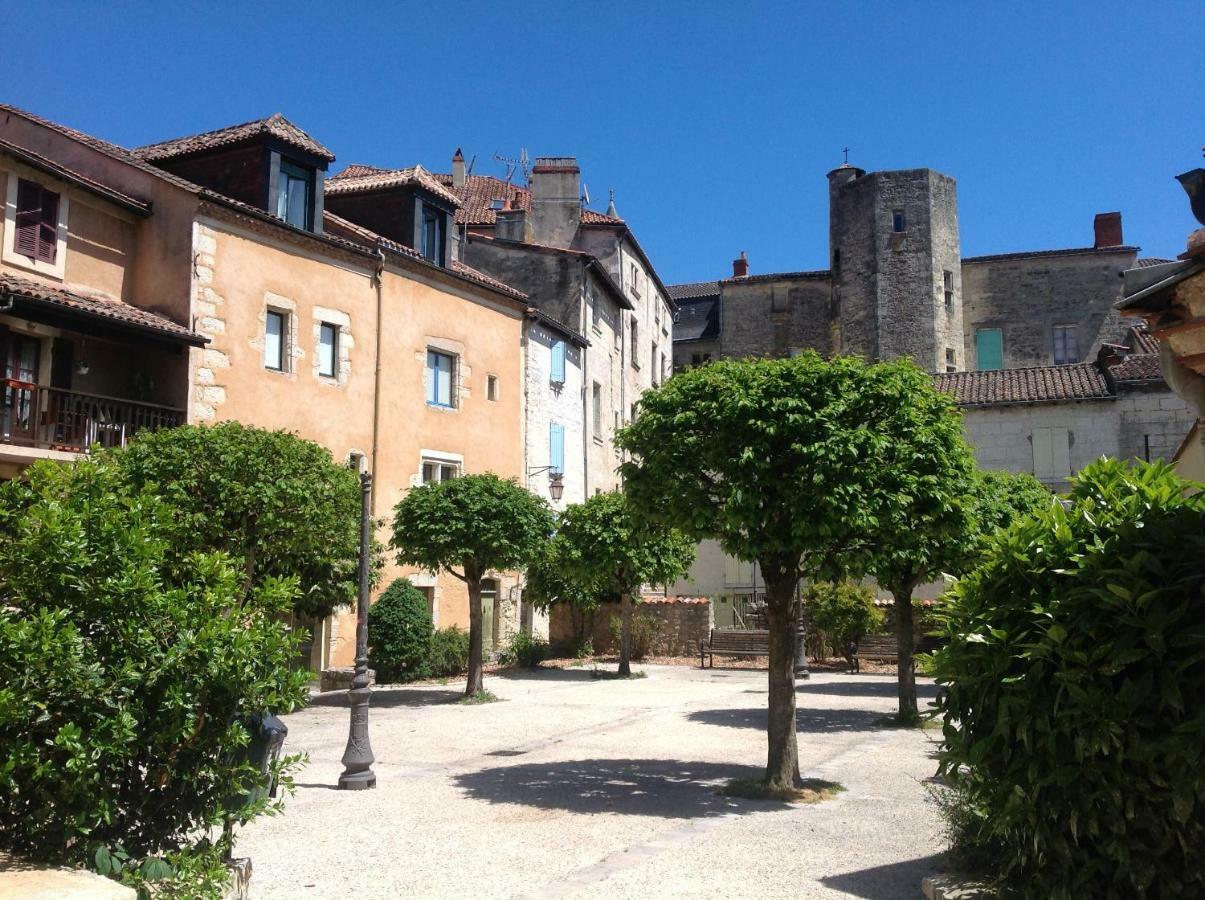 Appart En Duplex Climatise Coeur De Ville Périgueux Exteriér fotografie